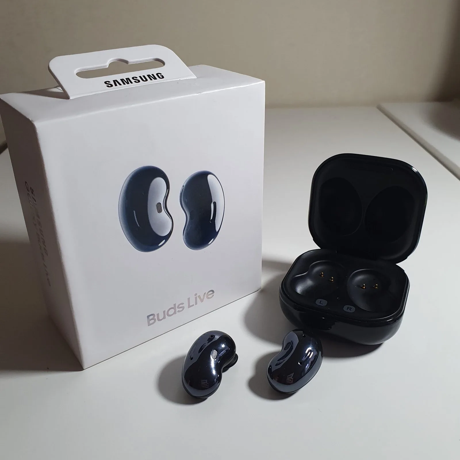 Galaxy Buds Live case