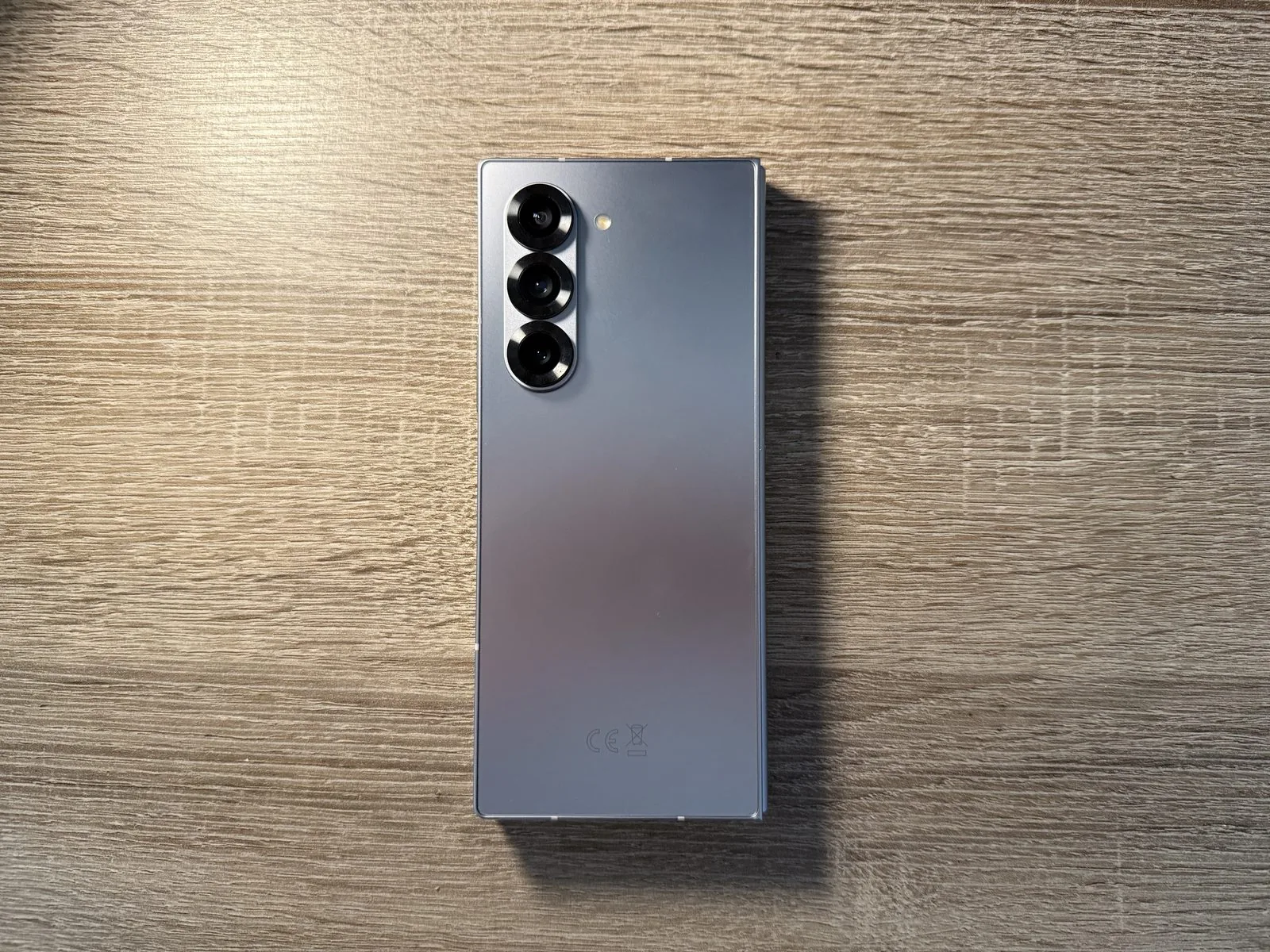 Galaxy Fold6 lankstas