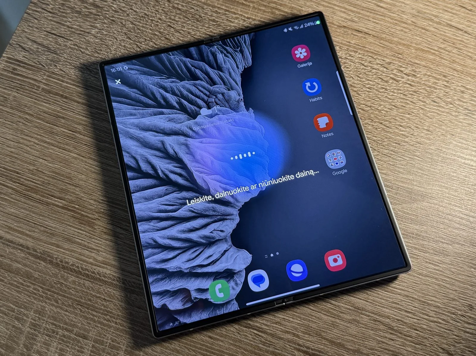 Galaxy Fold6 Circle to Search funkcija