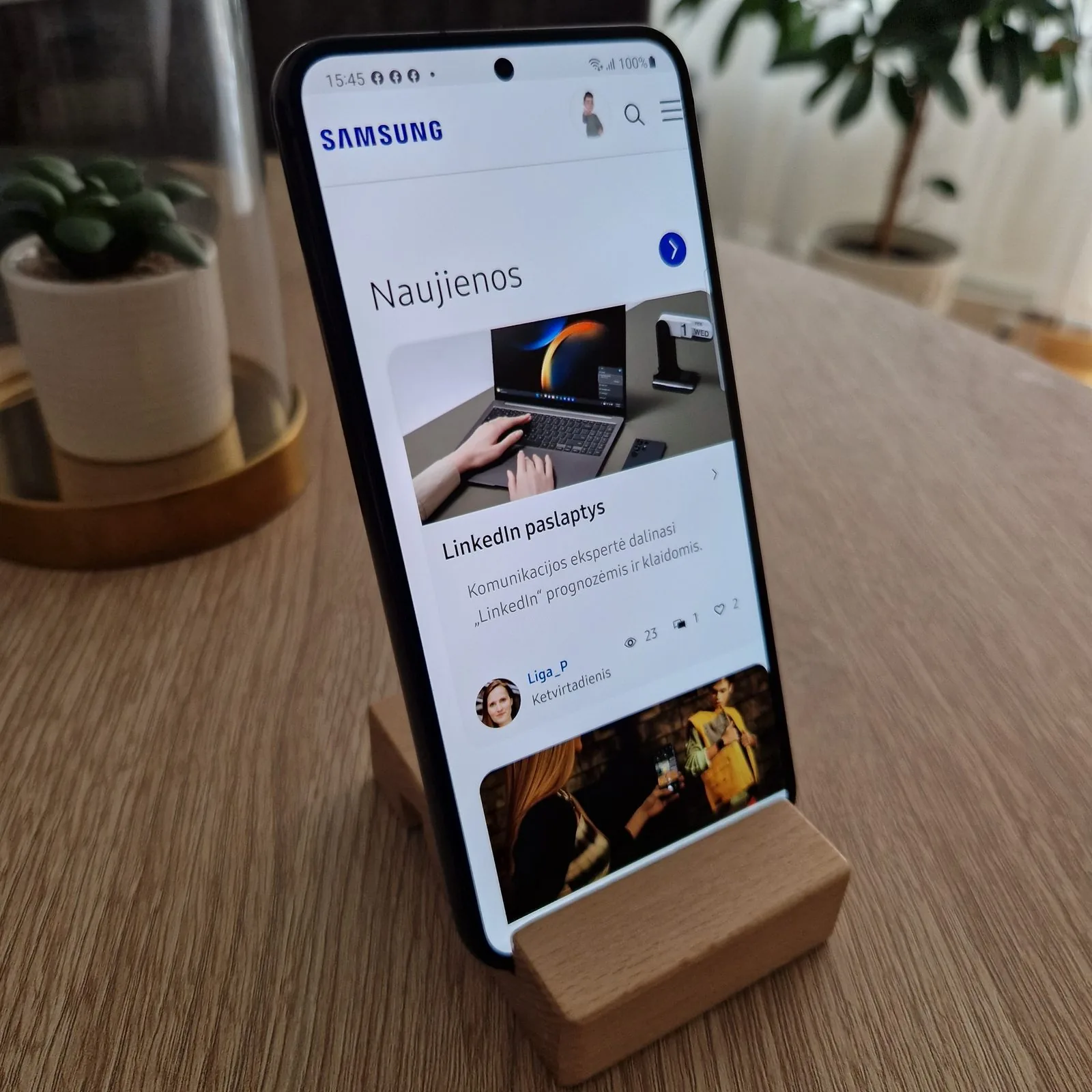Galaxy S23 display